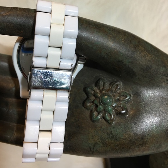 MARC JACOBS “Rivera” Glitz Rhinestone Logo Watch Wristwatch 40mm Plastic White - Picture 4 of 7